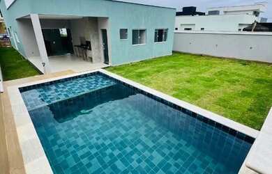 Imagem: A casa em condomínio possui 4 Dormitórios, 2 Banheiros, 170m²