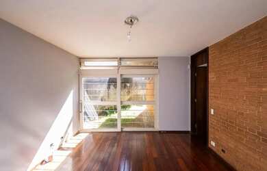 Imagem 8: Sobrado de 540 m² no Setor Sul, em frente à Clínica do Esporte