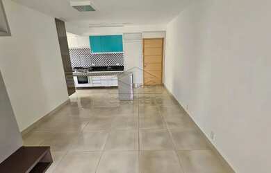 Imagem: O apartamento possui 2 Dormitórios, 2 Banheiros, 2 Vagas na