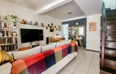 Imagem: A casa em condomínio possui 2 Dormitórios, 3 Banheiros, 1