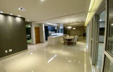 Imagem: A casa em condomínio possui 4 Dormitórios, 4 Banheiros, 4