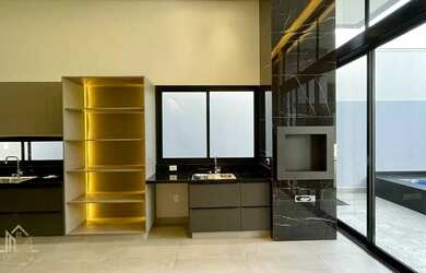 Imagem: A casa em condomínio possui 3 Dormitórios, 3 Banheiros, 2