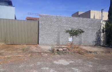 Imagem: O terreno possui 200m² de Área e está localizado em Anápolis