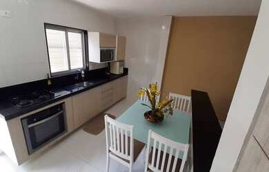 Imagem: A casa possui 3 Dormitórios, 3 Banheiros, 770m² de Área e