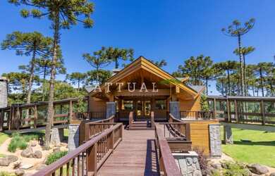 Imagem: O terreno possui 840m² de Área e está localizado em Gramado