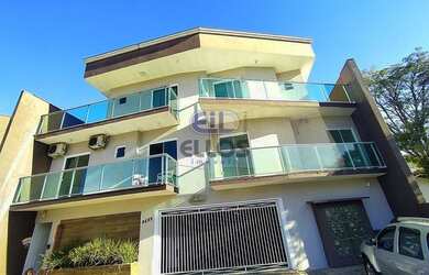 Imagem: O apartamento possui 3 Dormitórios, 1 Banheiro, 1 Vaga na garagem