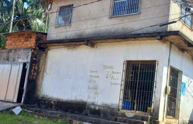 Imagem: A casa possui 2 Dormitórios, 1 Banheiro, 1 Vaga na garagem