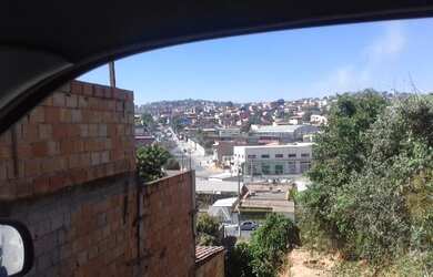 Imagem 2: Vende- se lote acidentado no bairro cruzeiro do sul