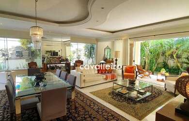 Imagem: A casa possui 5 Dormitórios, 5 Banheiros, 3 Vagas na garagem