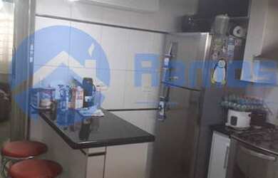 Imagem: A casa possui 2 Dormitórios, 2 Banheiros, 2 Vagas na garagem