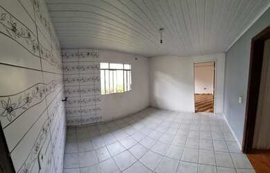 Imagem: A casa possui 1 Dormitório, 1 Banheiro e 60m² de Área e está