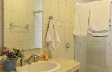 Imagem 7: Casa de luxo com 4 suítes à venda no Condomínio Residencial Country...