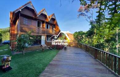 Imagem: A casa em condomínio possui 3 Dormitórios, 3 Banheiros, 3