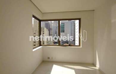 Imagem: O depósito possui 1 Vaga na garagem e 35m² de Área e está