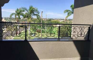 Imagem 3: Casa Alto Padrão. Piscina, Churrasqueira, 347m² de Áreae4 Vagas na...