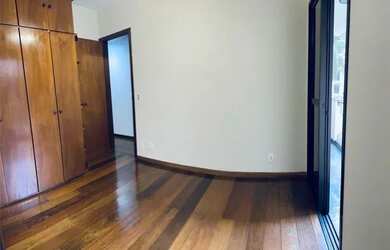 Imagem 2: Apartamento de 4 quartos para alugar no bairro None