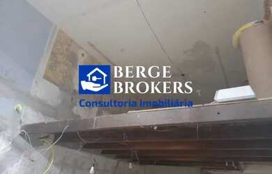 Imagem 5: Loja com vaga na escritura no Shopping dos Antiquários