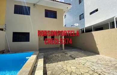 Imagem: A casa possui 4 Dormitórios, 4 Banheiros, 3 Vagas na garagem