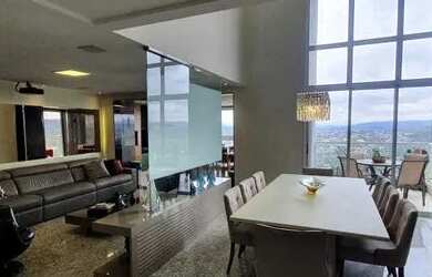 Imagem: O apartamento possui 4 Dormitórios, 4 Banheiros, 4 Vagas na