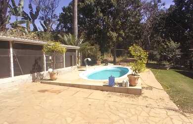 Imagem: A casa em condomínio possui 3 Dormitórios, 3 Banheiros, 4