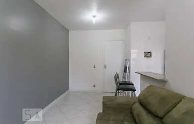 Imagem: O apartamento possui 2 Dormitórios, 1 Banheiro, 1 Vaga na garagem