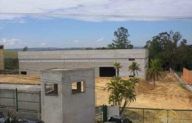 Imagem: O depósito possui 2.400m² de Área e está localizado em