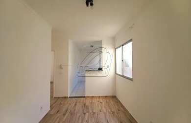 Imagem: O apartamento possui 2 Dormitórios, 1 Banheiro, 2 Vagas na