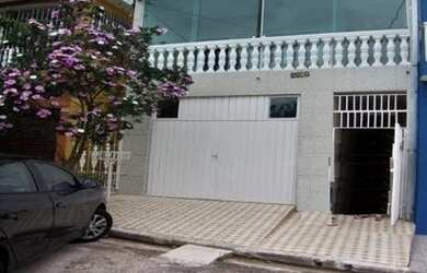 Imagem: A casa possui 2 Dormitórios, 2 Banheiros, 1 Vaga na garagem