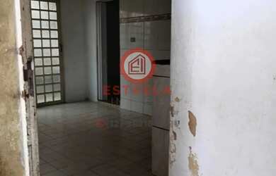 Imagem 11: Casa à Venda em Jardim Primavera, Jacareí, 2 Quartos, 250m²