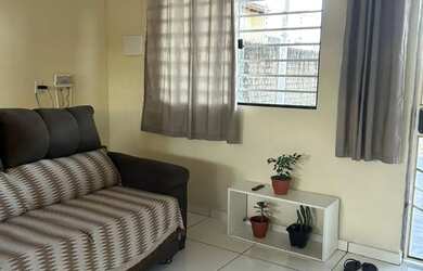 Imagem: A casa possui 1 Dormitório, 1 Banheiro, 2 Vagas na garagem