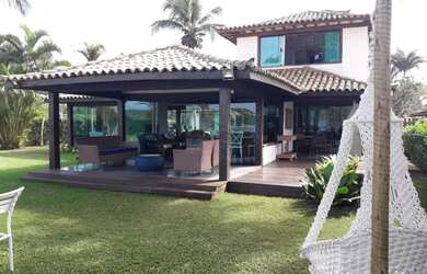 Imagem 7: Casa de temporada com 5 suítes, pé na areia, fora de Condomínio na...