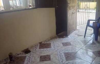 Imagem: A casa possui 1 Dormitório, 1 Banheiro e está localizado