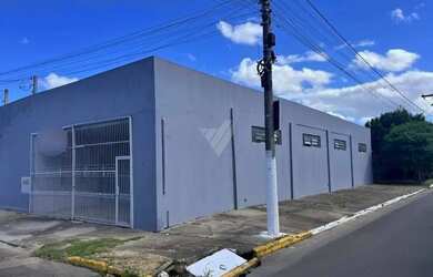 Imagem: O depósito possui 300m² de Área e está localizado em Bom
