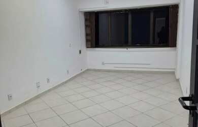 Imagem: O depósito possui 35m² de Área e está localizado em Copacabana