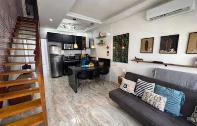 Imagem: O apartamento possui 2 Dormitórios, 2 Banheiros, 2 Vagas na