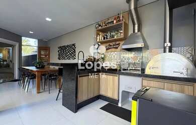 Imagem 11: Casa de Alto Padrão com 4 Suítes, Piscina e Área Gourmet 262m² Construídos