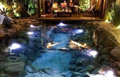 Imagem: A casa possui 5 Dormitórios, 5 Banheiros, 3 Vagas na garagem