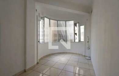 Imagem: O apartamento à venda possui 1 Dormitório, 1 Banheiro e 35m²