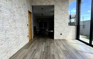 Imagem: A casa em condomínio possui 3 Dormitórios, 3 Banheiros, 2