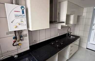 Imagem: O apartamento possui 3 Dormitórios, 1 Banheiro, 1 Vaga na garagem