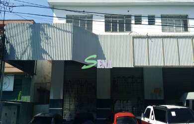 Imagem: O depósito possui 4 Vagas na garagem, 360m² de Área e está