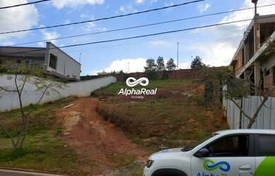 Imagem: O terreno possui 818m² de Área e está localizado em Alphaville