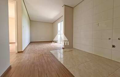 Imagem: O apartamento possui 2 Dormitórios, 1 Banheiro, 1 Vaga na garagem