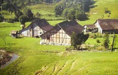 Imagem: A fazenda à venda e está localizado em Parnaíba, PI por