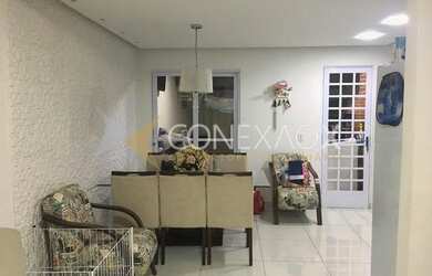 Imagem: A casa em condomínio possui 2 Dormitórios, 2 Banheiros, 1