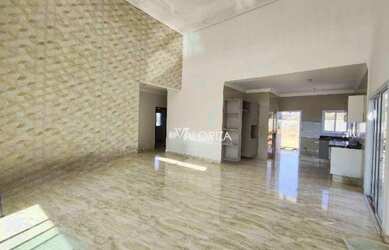 Imagem: A casa em condomínio possui 3 Dormitórios, 4 Banheiros, 4