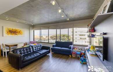 Imagem: O apartamento possui 3 Dormitórios, 3 Banheiros, 2 Vagas na