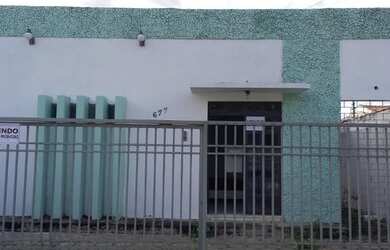 Imagem: A casa possui 2 Dormitórios, 3 Banheiros, 1 Vaga na garagem