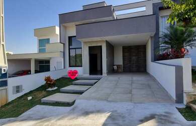 Imagem: A casa em condomínio possui 3 Dormitórios, 3 Banheiros, 2