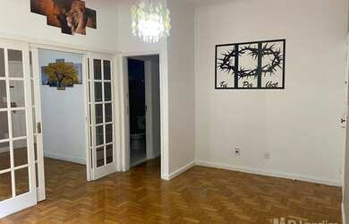 Imagem: O apartamento possui 2 Dormitórios, 3 Banheiros, 1 Vaga na